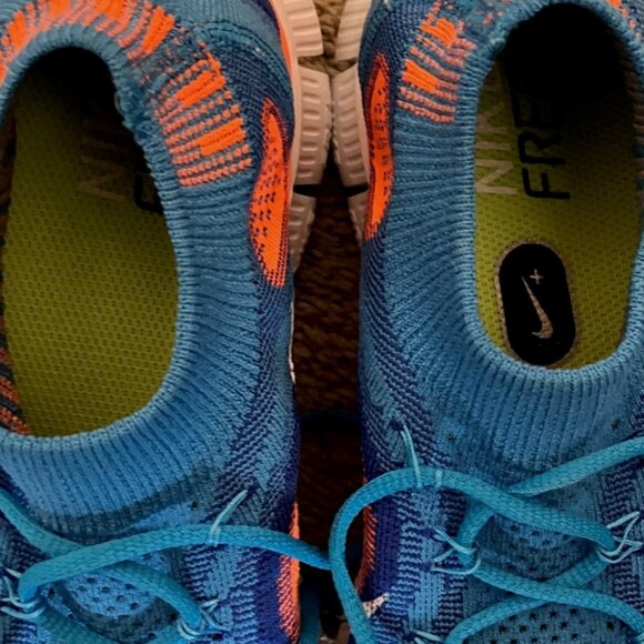 New in Box Nike Flyknit + Blue Glow Total Orange Mens 9.5 US 43 EUR RARE - Picture 10 of 16